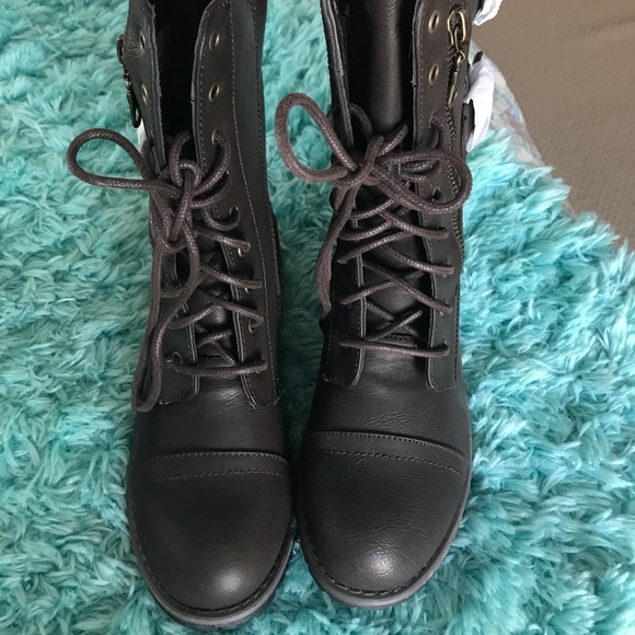 Combat boots - Picture 2 of 2
